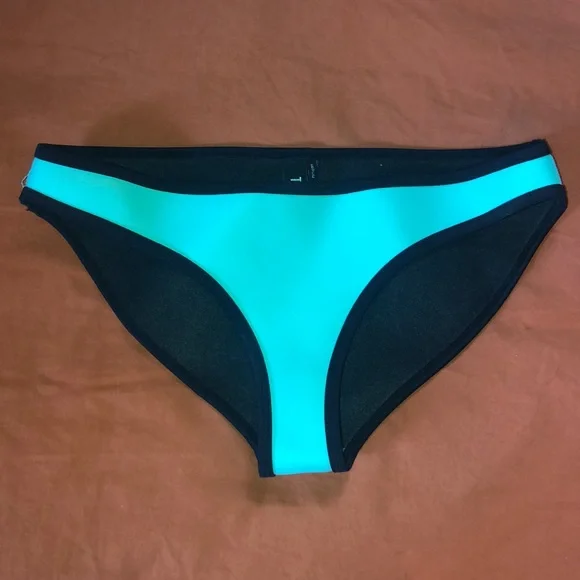 Triangl Swimwear Aqua and Black Bikini - Picture 3 of 7